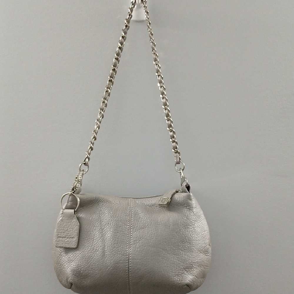 Soprano Light Gray Pebbled Leather Shoulder Bag with Chain Strap
